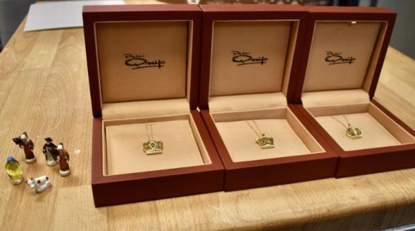 O brutărie din Belgia va ascunde trei bijuterii din aur de 7.500 de euro în prăjiturile de Bobotează: „Clienții le vor mânca cu multă atenție”