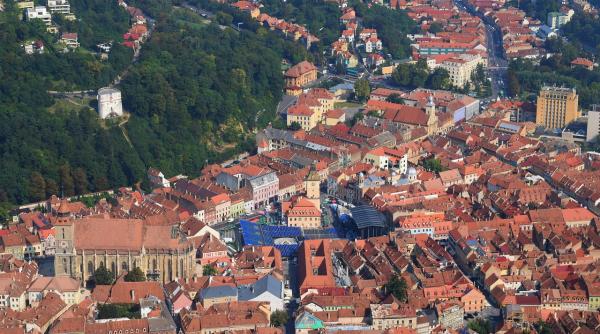 S-a făcut "curat" în Brașov. Peste 100 de turiști au rămas fără mașini de Sărbători 