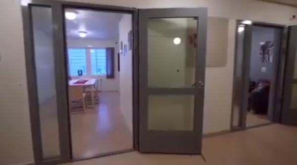 Bărbatul care a omorât 77 de persoane dă în judecată statul norvegian din cauza condițiilor din închisoare