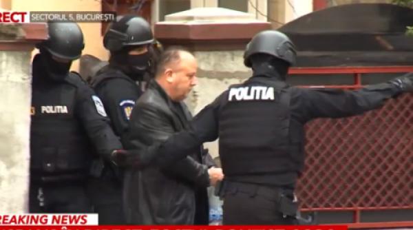 Fostul polițist, baricadat după ce a amenințat-o cu moartea pe vecina  sa, membru în partidul fondat de Carmen Dan și susținut de Dragnea