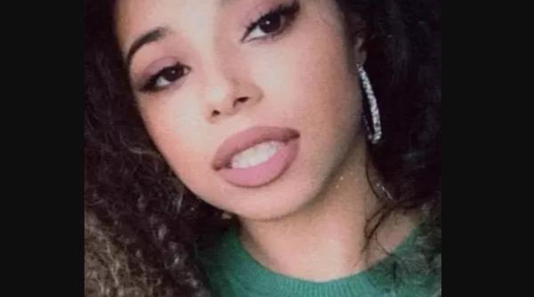 Tânără româncă, dispărută de pe aeroportul din Barcelona. Denisa trebuia să ia avionul din Spania spre România, dar e de negăsit