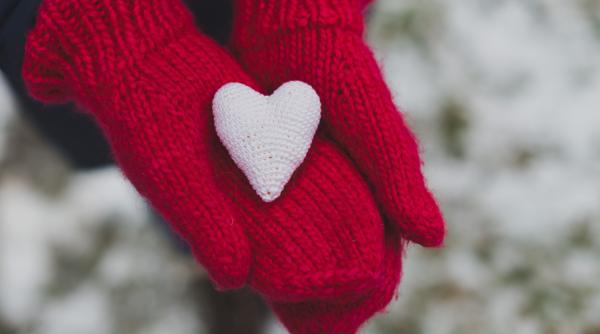 Horoscop 12 ianuarie. Taur, evită riscurile inutile în materie de bani. Sensibilitate sublimă - Peștii cuceresc inimile! Previziuni complete