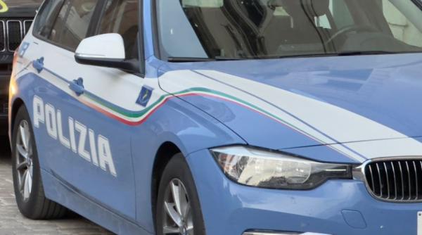 Trei românce și un alt conațional, prinși la furat într-un magazin din Ancona, expulzați din oraș pentru 3 ani