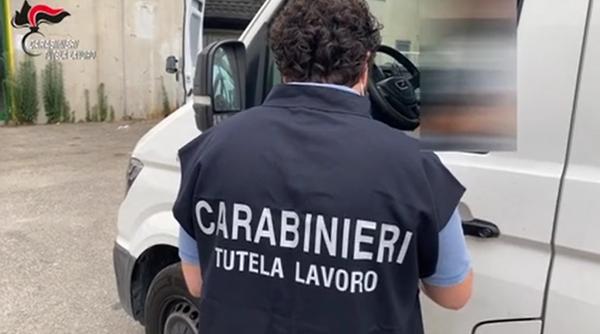 Român prins în flagrant în timpul unei tranzacții de droguri, în Italia