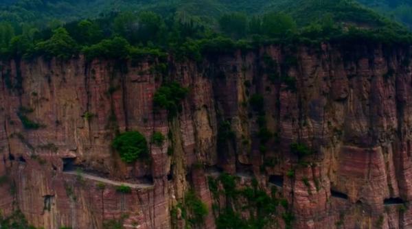 O companie și-a mutat sediul într-o zonă îndepărtată din munți pentru a-și forța angajații să demisioneze