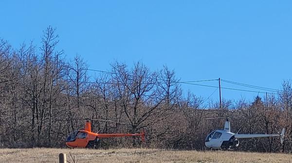Patru prieteni și-au dat o întâlnire neobișnuită la un restaurant. Proprietarul: „M-au întrebat unde pot parca elicopterele"