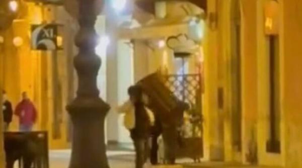Un român a primit „interzis“ în orașul italian Vittoria, după ce a făcut prăpăd în centru