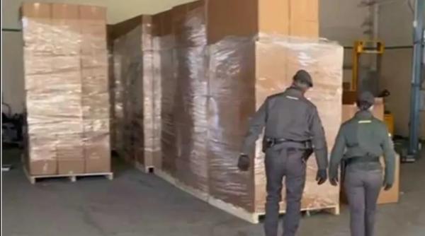 Depozit ilegal de tutun descoperit în Italia: Șoferul român, arestat și cu camionul confiscat