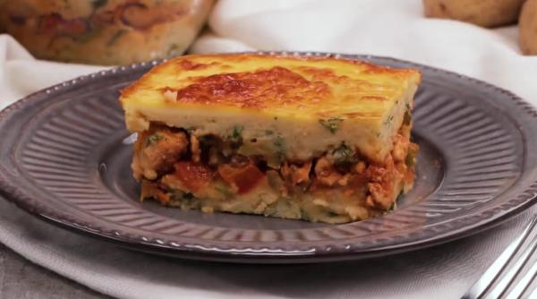 Tartă de pui cu ciuperci. O rețetă delicioasă pentru toată familia