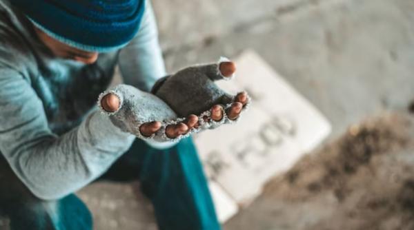 Un român fără adăpost, care își ducea zilele într-o parcare în Italia, a fost ajutat să se întoarcă înapoi în țară