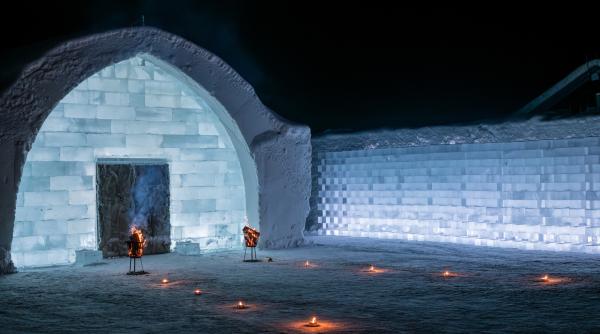 Cum arată hotelul construit parțial de o româncă în Suedia, în apropiere de Cercul Polar