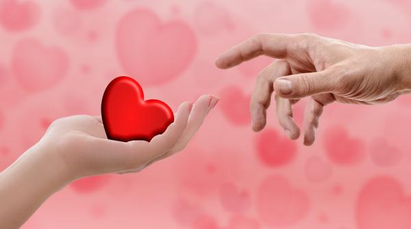 Mesaje de Ziua Îndrăgostiților. Cele mai frumoase declarații de dragoste pentru persoana iubită 