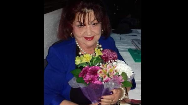 Florentina Satmari a murit: „Ne-a părăsit mămuca!“. Era unul dintre cei mai îndrăgiți realizatori români de televiziune