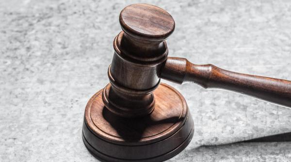 Sondaj: Unu din trei italieni dorește reintroducerea pedepsei cu moartea. 5% cred că ar fi justificată și pentru furt