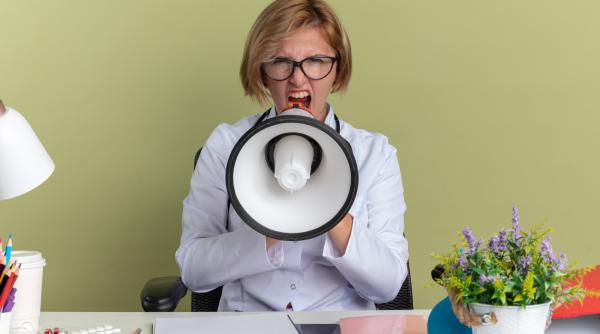 Horoscop 26 februarie: Berbecii sunt în centrul atenției, Gemenii sunt puști la încercare - previziuni complete