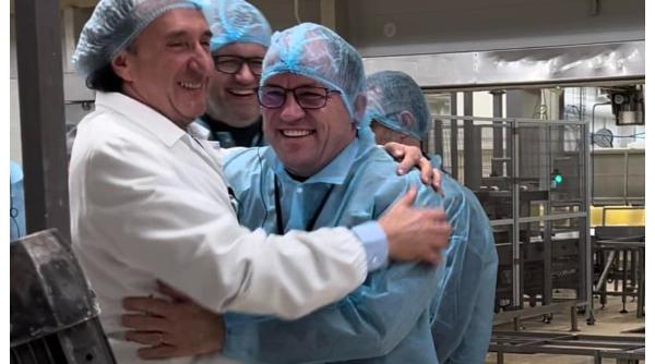 Un patron din Italia angajează doar persoane de peste 60 de ani: "Doar ei înțeleg cât de importantă e munca"