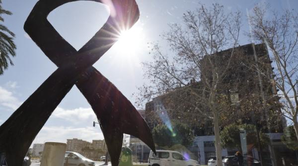 Scandal în Spania. Nu se știe cine a făcut proiectul blocului care a ars în Valencia. Dezvoltatorul: "Făceam 60 de blocuri într-un singur an"