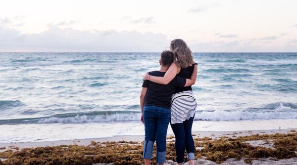 Un băiețel din România, tratat de o boală rară la Milano. Medic: „Nu voi uita niciodată când l-am văzut. Avea doi ani și era foarte speriat”