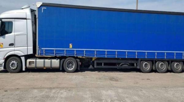 Opt migranți au fost descoperiți într-un camion frigorific la Vama Giurgiu, în stare gravă de hipotermie