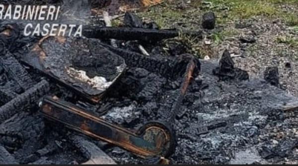 Italia. Român, fugit din arestul la domiciliu, trimis la închisoare după ce a fost prins arzând deșeuri lângă un liceu