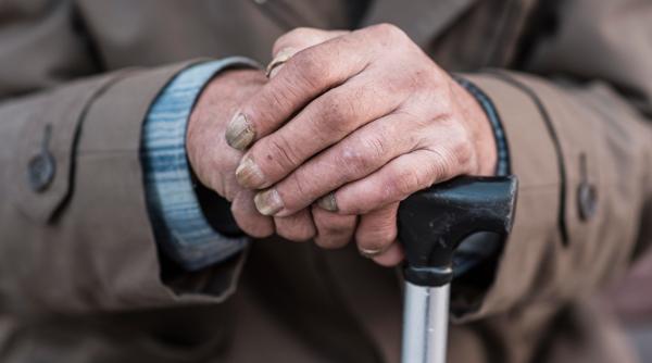 Un pensionar din Italia nu și-a primit pensia pe motiv că e mort. ”M-au întrebat dacă chiar sunt eu” 