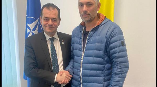 Românul cu plăcuța "M... PSD!" a intrat în partidul lui Orban. Ponta: "Să facă o placuță cu ce i-a dat 'Generalul Iohannis' lui Ludovic"