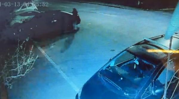 Bărbatul care a tăiat anvelopele a 24 de maşini spune că şi-a descărcat nervii după o ceartă