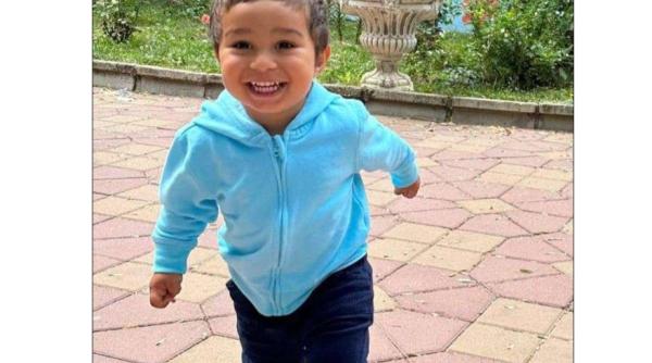 Zeci de poliţişti, jandarmi, pompieri şi poliţişti de frontieră caută un băieţel de doi ani care a dispărut, în Botoșani