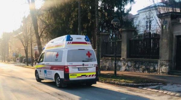 Tânăr român, mort pe autostradă în Austria, din cauza unui șofer care circula pe banda de urgență. Românul coborâse din mașină