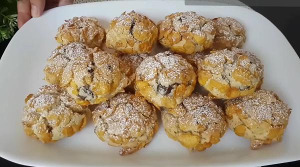 Biscuiți fragezi cu fructe - o rețetă simplă pentru un desert delicios