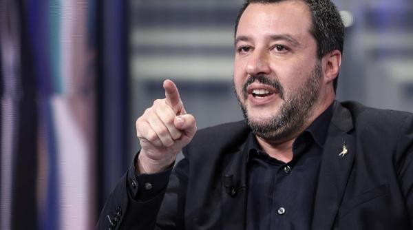 Italia vrea ca străinii să învețe mai repede limba italiană. Salvini propune maxim 20% elevi străini în clase 