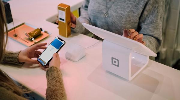 "Mafia românească" lovește la casele de marcat selfpay din SUA. Peste 100 de milioane de dolari au fost furați