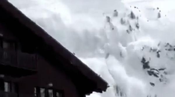 Trei morţi şi un rănit într-o avalanşă în stațiunea Zermatt din Elveția 
