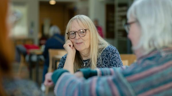 O femeie de 61 de ani din Italia caută cu disperare un loc de muncă: „La interviuri mi se spune că vor tineri"