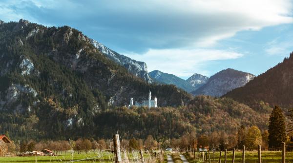 10 locuri mai puțin știute pe care să le vizitezi în următorul concediu în România