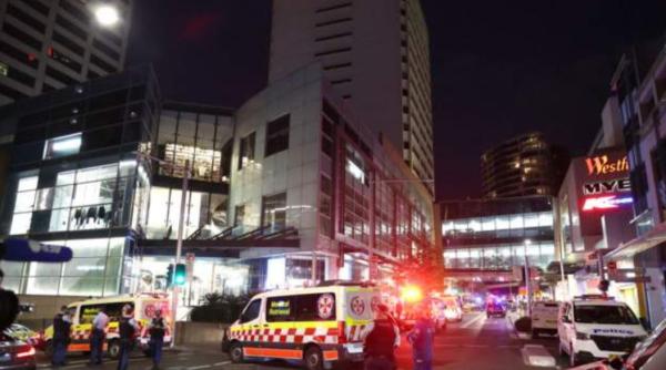 Atac cu armă albă într-un mall din Australia. Cinci persoane au murit; Opt au fost spitalizate