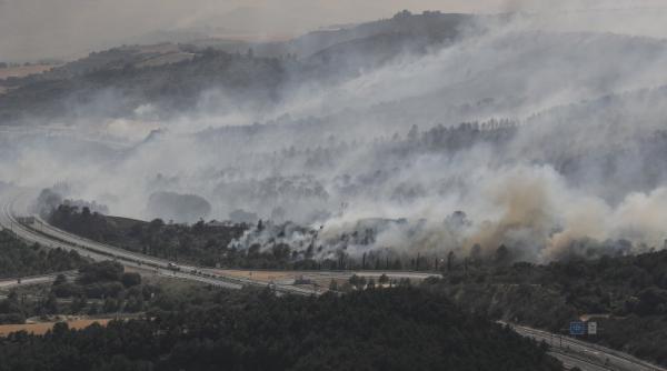 Incendiu în Spania, alimentat de temperaturile anormal de ridicate. Aproape 200 de oameni evacuați