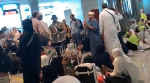 Inundații devastatoare la Aeroportul Dubai: Mai mulți români sunt blocați în mijlocul furtunii „apocaliptice”