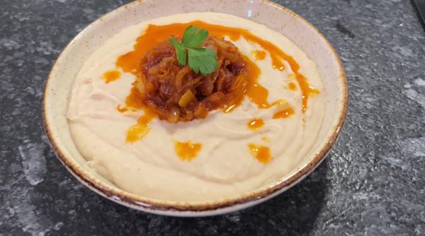 Fasole bătută cu năut și usturoi copt: O rețetă extrem de delicioasă de post