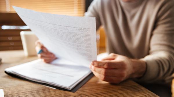 Românii din Diaspora nu mai fac acte românești copiilor din cauza birocrației absolut imposibile: "Ambasadele și consulatele sunt un coșmar"