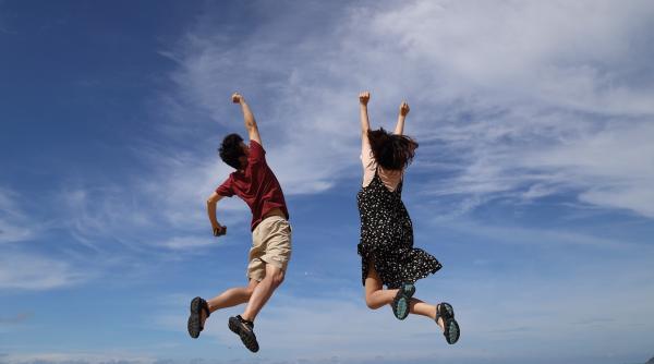 Horoscop pentru duminică, 21 aprilie. Săgetător, primești o vizită misterioasă. Berbec, ești dezamăgit 