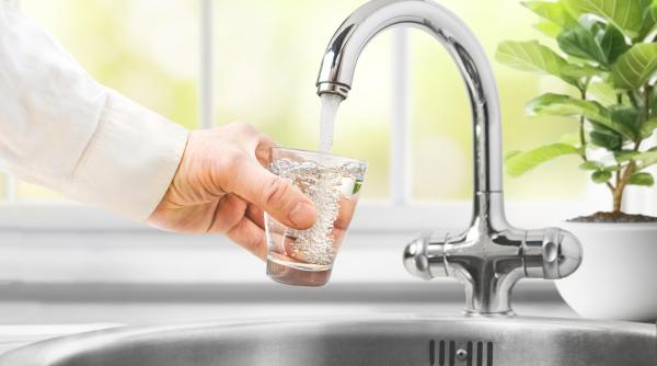 Autoritățile din Lombardia, Italia, au interzis oamenilor să bea apa de la robinet. Aceasta ar fi contaminată