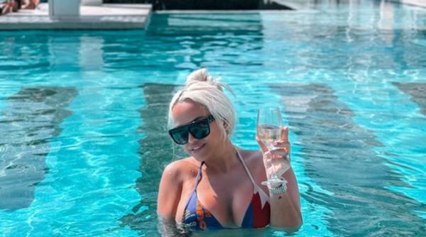 Anda Adam, una din vedetele care se aflau în Dubai, în timpul ploilor puternice, dezvăluie ce a pățit