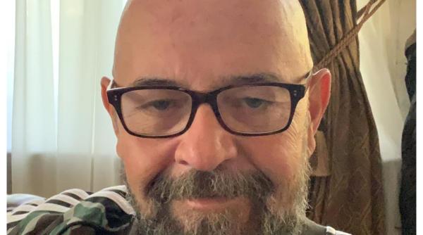 Piedone le spune cetățenilor că se deosebește de Nicușor pentru că încă mănâncă ”parizer și usturoi” 