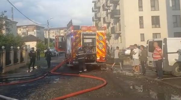 Nenorocire în ziua de Paște. O casă din Baia Mare a luat foc din cauza unui trăsnet puternic