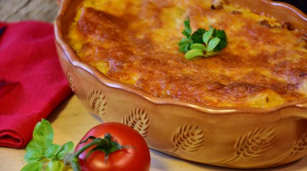 Rețetă vegetariană: Lasagna cu anghinare, o delicatesă din sudul Italiei