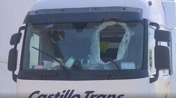 Un alt șofer român de TIR a fost lovit de un capac de canalizare, sub același pod din Belgia unde a fost ucis Gheorghe Tibil: "Îmi dau seama că am scăpat de ce e mai rău"