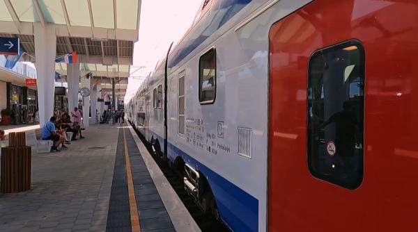 Două trenuri s-au ciocnit la Belgrad: 13 răniți, dintre 4 patru grav