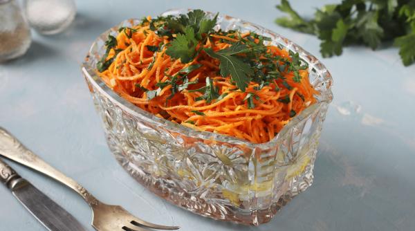 Salată coreeană de morcovi - un preparat simplu și delicios