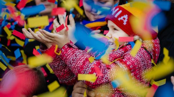 Copilul român născut în diaspora, între două lumi dacă e ținut departe de limbă și tradiții. Cosma, DRP: "Nu e nici român, nici italian, nici francez"